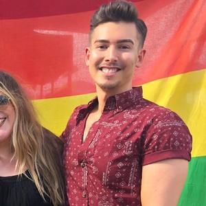 Meet your Posher, Clyde